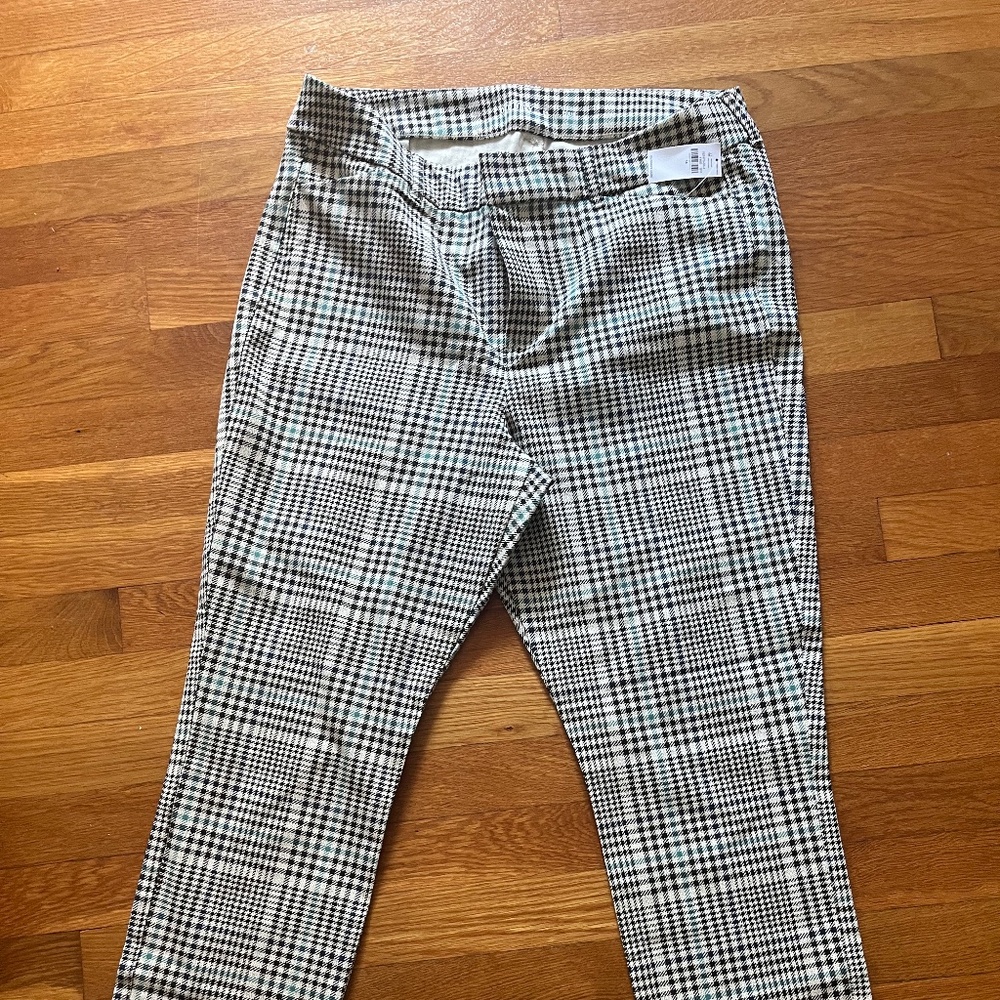 Old Navy High Rise Pixie pants